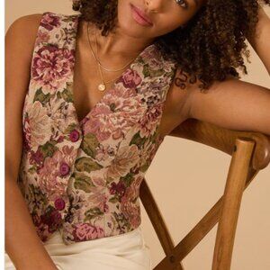 Scarlett Floral Tapestry Vest  Color: Mauve-combo  Size: X Small